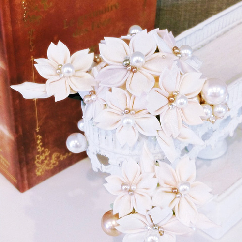 ⚜ 桜ヘッドドレス 正絹髪飾り つまみ細工 / 薄ピンク