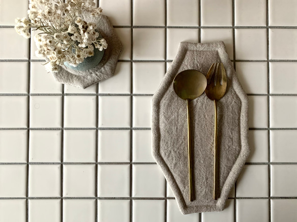 オクトゴナルカトラリーマット(L) ベルギーリネン　おやつマット　テーブルマット　八角形　おうちカフェ　コースター 6枚目の画像