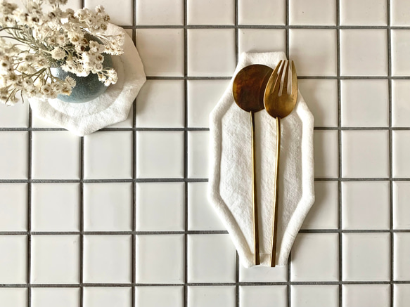 オクトゴナルカトラリーマット(M) ベルギーリネン　おやつマット　テーブルマット　八角形　おうちカフェ　コースター 5枚目の画像