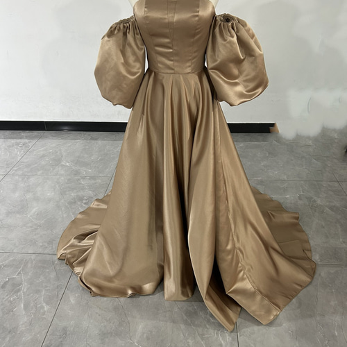 送料無料！高品質！シャンパン色 パーティードレス トレンドの ロング  