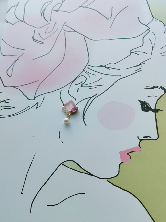 ガラスタイルピンク系　ビジューとパールのピアス 5枚目の画像