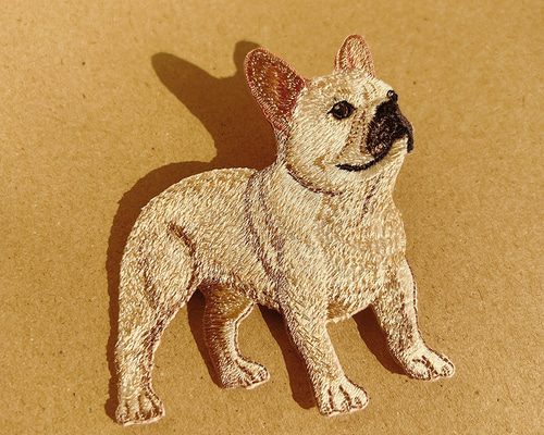 PRADA 犬刺繍 ナイロンポーチ フレンチブルドッグ
