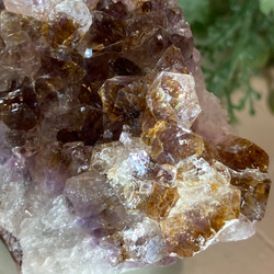 カコクセナイト内包✨  アメジスト　紫水晶　クラスター　原石　ラフストーン 3枚目の画像
