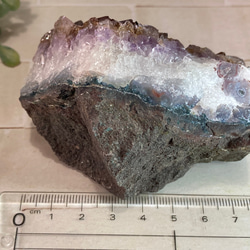 カコクセナイト内包✨  アメジスト　紫水晶　クラスター　原石　ラフストーン 7枚目の画像