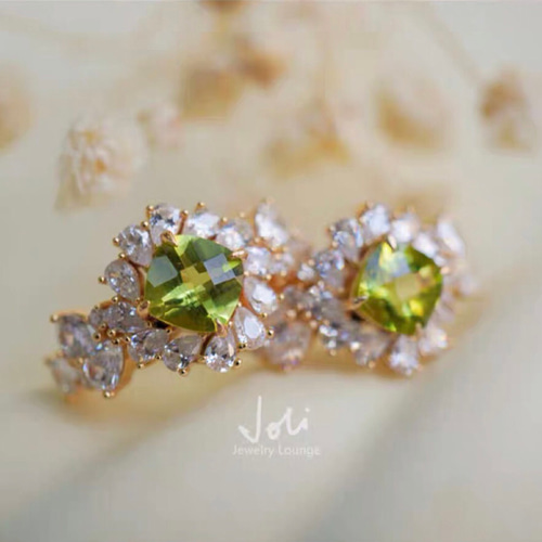 【ロイヤルシンフォニー】ペリドット 天然石 シルバー リング ロイヤルシンフォニー】ペリドット 天然石 シルバー リング