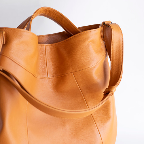 新品未使用品♡Ｍal. 本革トートバック25センチ　キャメル キャメル 合成皮革 トートバッグ 2wayバッグ 未使用品 - メルカリ