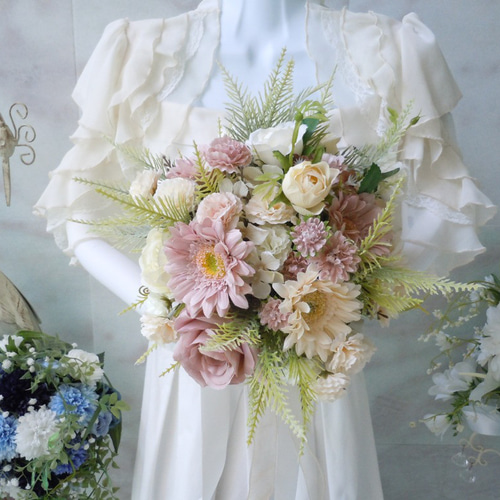 ◇ヌーディーカラーのラウンドブーケ◇ガーベラ アイボリー ベージュ