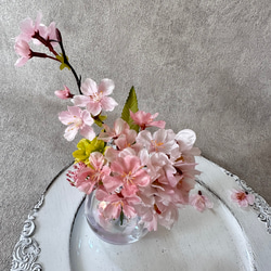 桜のアレンジメント　オーロラ花瓶付き　造花　サクラ　シャボン玉 4枚目の画像
