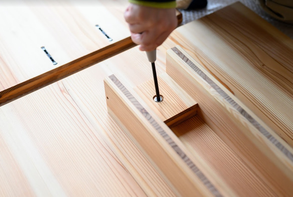 【NEW！】褒められテーブル　木製家具　杉３層クロスパネル　ローテーブル　職人がつくる天然木の家具 6枚目の画像