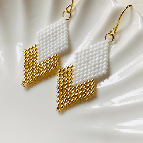 ya-ji ベージュ紐 金ビーズピアス ヤージ imazine loftman ビーズ