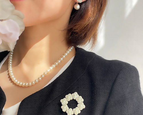 140 ブローチシリーズ　キラキラワニちゃん　ハンドメイド　ピアスorイヤリング 140 ブローチシリーズ キラキラワニちゃん ハンドメイド ピアスor