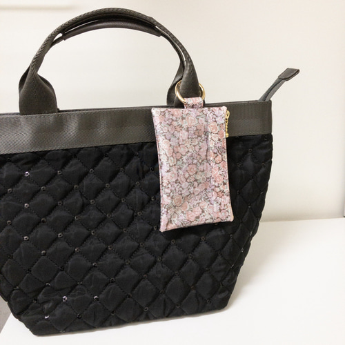 カラビナ付きPVCクリアポーチ＊リバティ ラミネート＊カペル（Capel