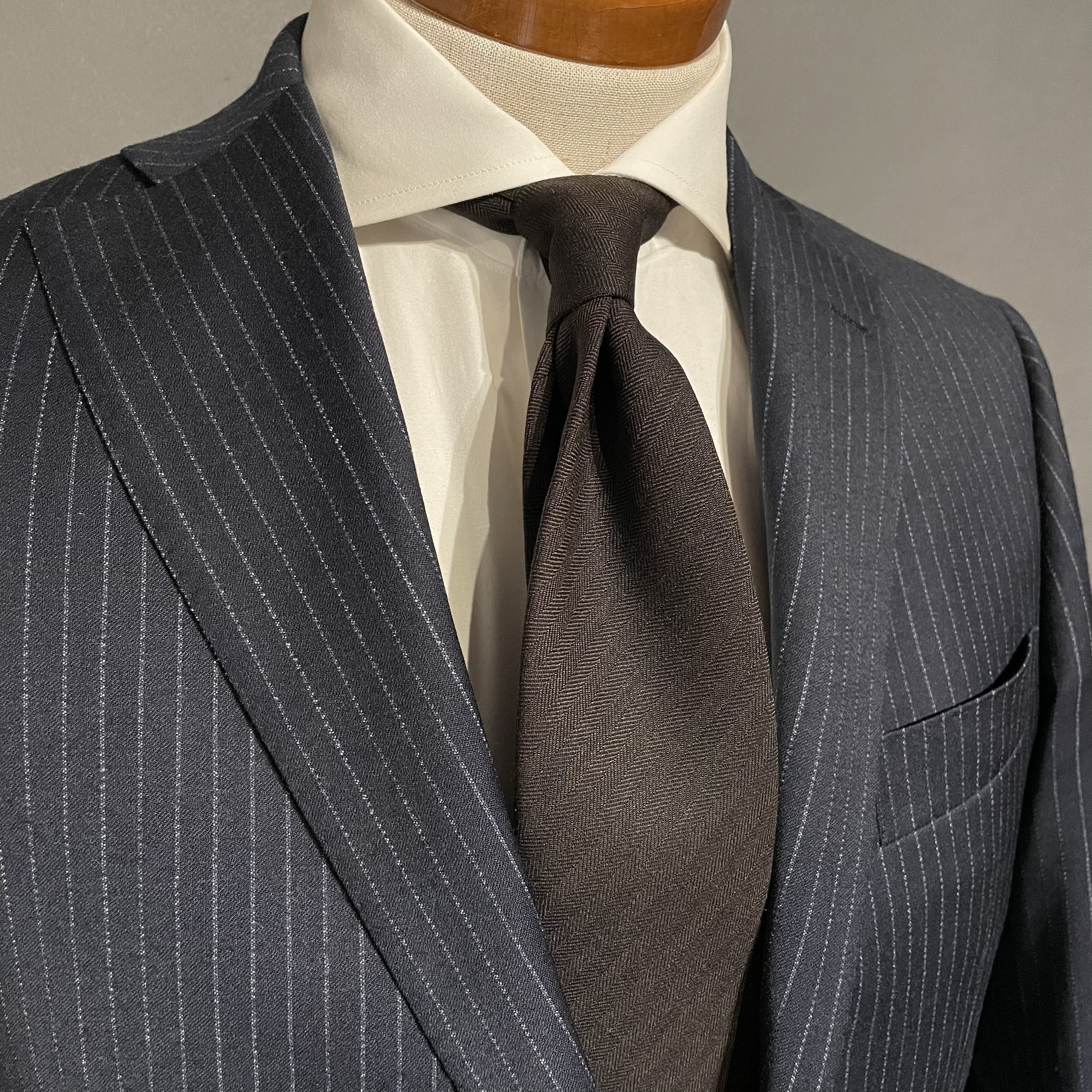 【受注製作】ブラウン　ストライプ　ネクタイ　誕生日　父の日　プレゼント　ギフト　　【別途】名入れ　イニシャル　刺繍