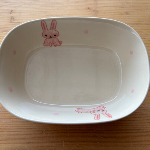 子供用食器セット 化粧箱入り（いちご、女の子、うさぎ、はりねずみ