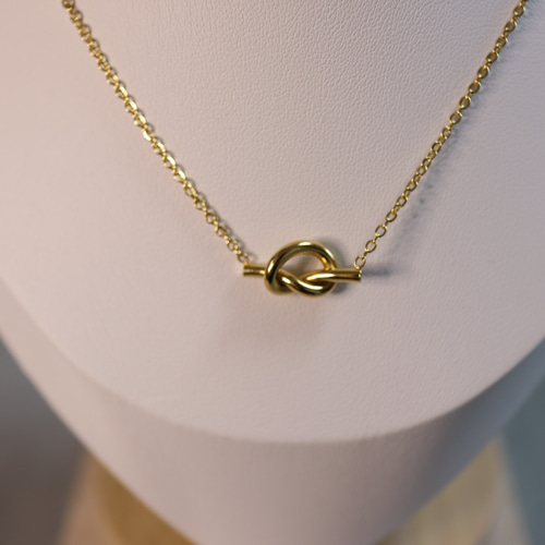 short knot ネックレス 結び目ショートver 金属アレルギー対応