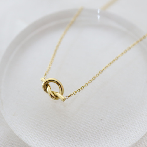 short knot ネックレス 結び目ショートver 金属アレルギー対応