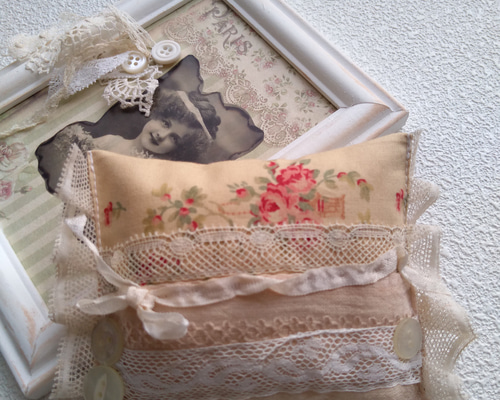 古風な薔薇とアンティークレースのピンクッション その他インテリア