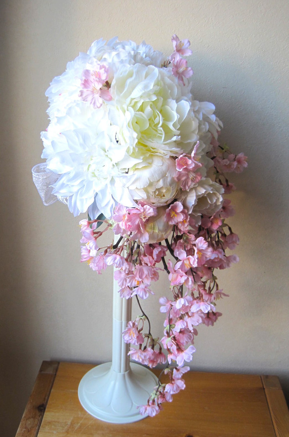 桜のキャスケードブーケ♪ブートニア付き♪生花みたいに綺麗な造花です♪高品質なのに安い 5枚目の画像