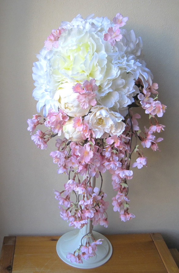 桜のキャスケードブーケ♪ブートニア付き♪生花みたいに綺麗な造花です♪高品質なのに安い 1枚目の画像