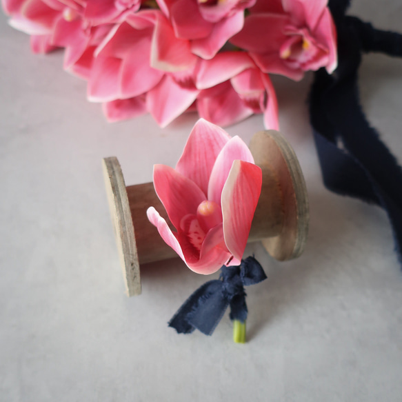 シンビジウムのウェディングブーケ・ブートニア【pink】/アーティフィシャルフラワー/造花ブーケ 13枚目の画像