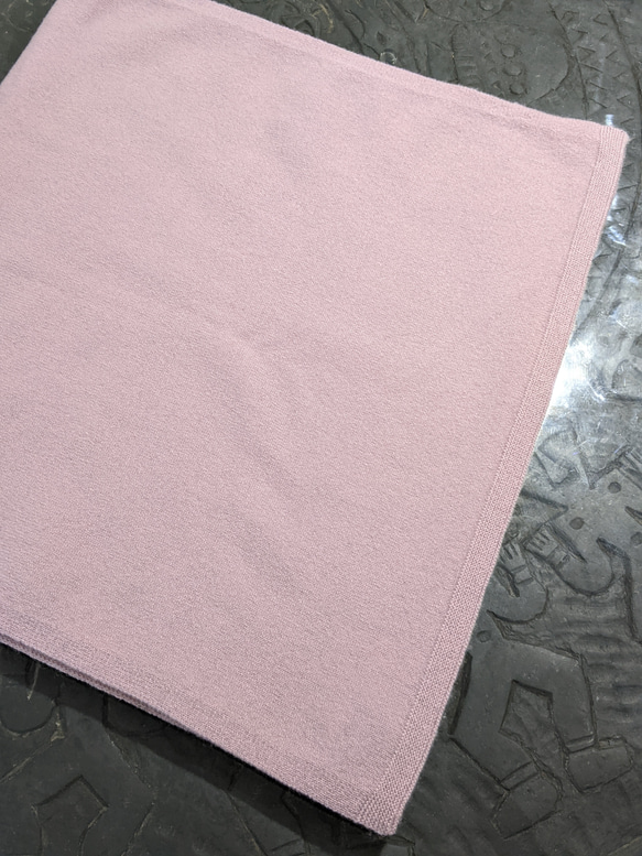 カシミヤ100%❢薄ピンク色マフラー 2枚目の画像