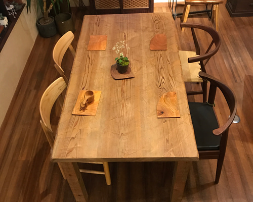 八溝杉厚板（約45mm）ダイニングテーブル【地産地消材家具