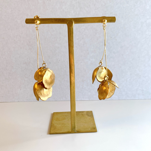 iiaccessory 大きなお花のピアス　結婚式　真鍮　ゴールド ピアス イヤリング ヴィンテージ 真鍮 ゴールド フラワー お花