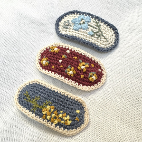 季節のお花刺繍ヘアピン 3枚目の画像