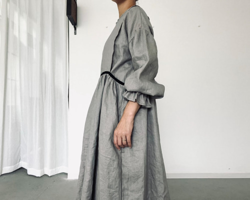 たっぷりギャザー⚮̈エプロンワンピース⚮̈リネン100%⚮̈3色から選択