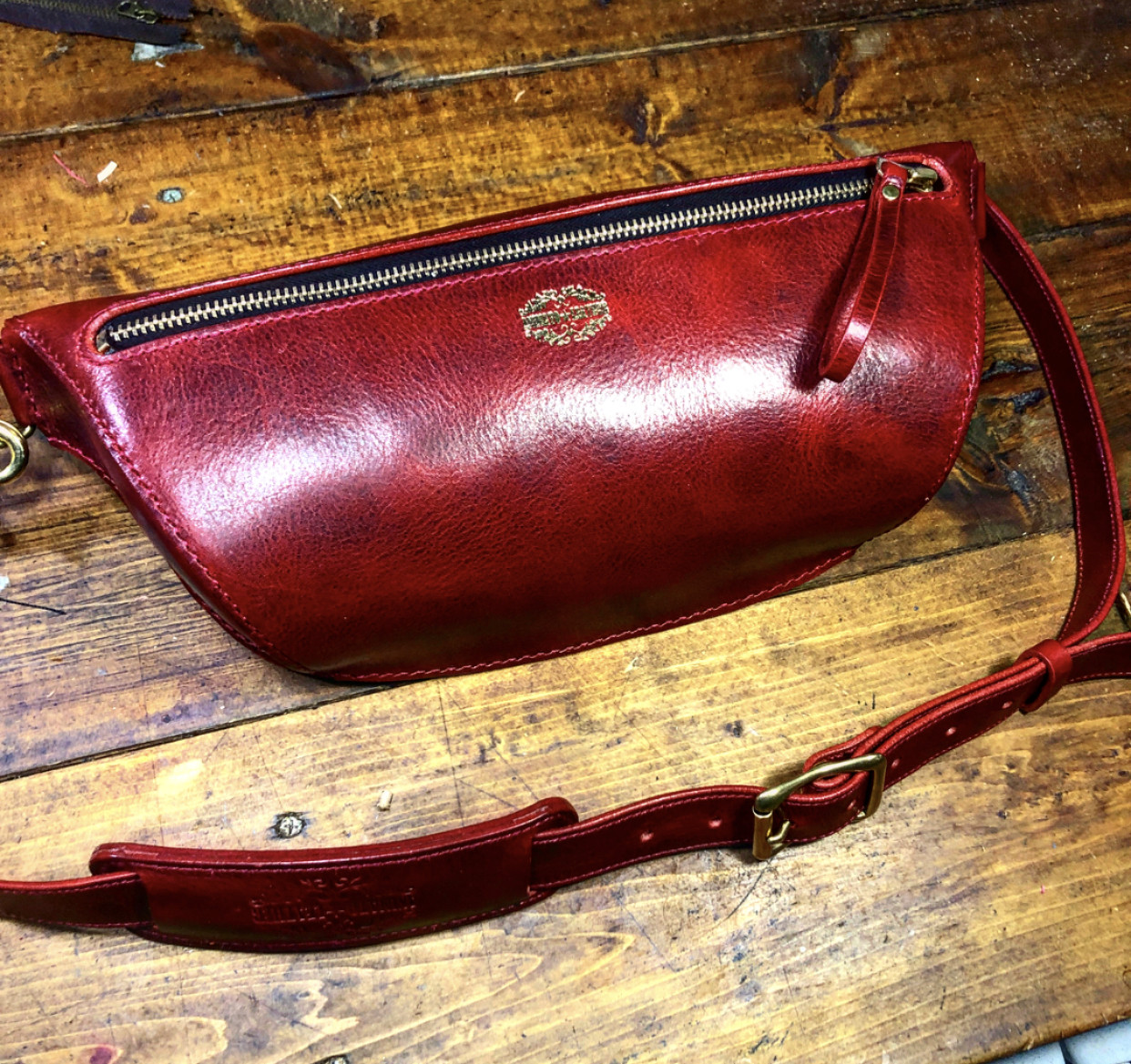 ボディバッグ 本革ボディバッグ イタリアンレザー レザーボディバッグ 真鍮スペシャル