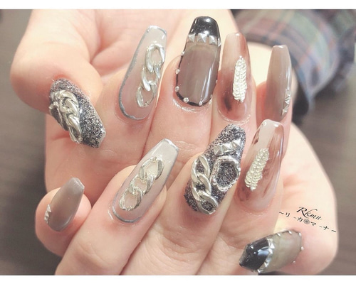 aaca399a2657049d4a28a2a3be28a7