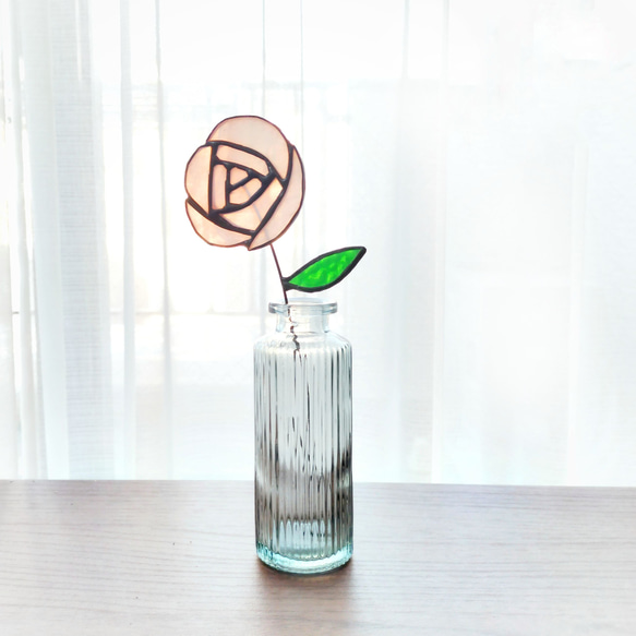 ステンドグラスの薔薇（ベビーピンク）花瓶つき バラ ドライフラワー
