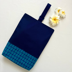 水筒カバー 濃紺 無地 小花 イニシャル刺繍 入園入学 新学期 女の子