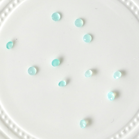 3mmブルーオパールの一粒ピアス　サージカルステンレス　シンプル　小さい　10月誕生石　春　ミント　母の日 4枚目の画像