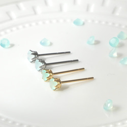 3mmブルーオパールの一粒ピアス　サージカルステンレス　シンプル　小さい　10月誕生石　春　ミント　母の日 2枚目の画像