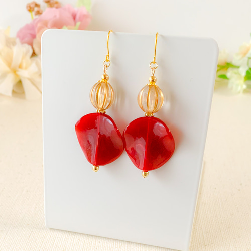 赤*花びら*ピアス イヤリング ピアス（フック・チェーン） macaron1617