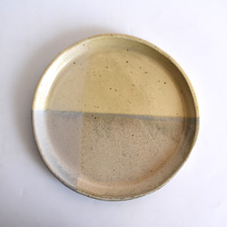 丸い大皿 (グレー/ベージュ) 1枚目の画像