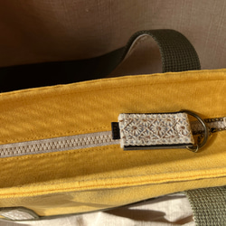 インド刺繍リボンの小さめトートバッグ 4枚目の画像