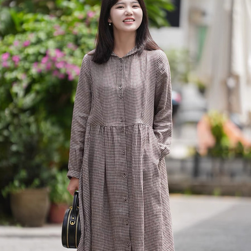 Apolline チェック柄刺繍ワンピース 長袖 Apolline チェック柄刺繍ワンピース 長袖 Apolline チェック柄刺繍