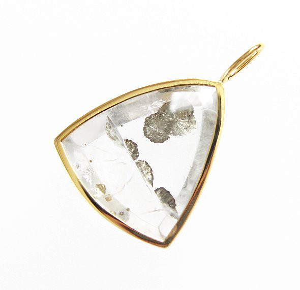 1点物 マーカサイトインクォーツ ペンダント トップ（トリリアント）SV925 ゴールド フレーム 金枠 パイライトイン