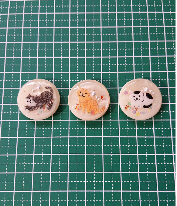 猫のボタン☆5個 r30 ネコ/ボタン/カボション/動物 7枚目の画像