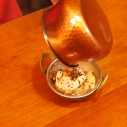 スパイスアイスクリーム　バニラアイスにスパイスをかけてみよう　４種類のスパイスとカシューナッツ 7枚目の画像
