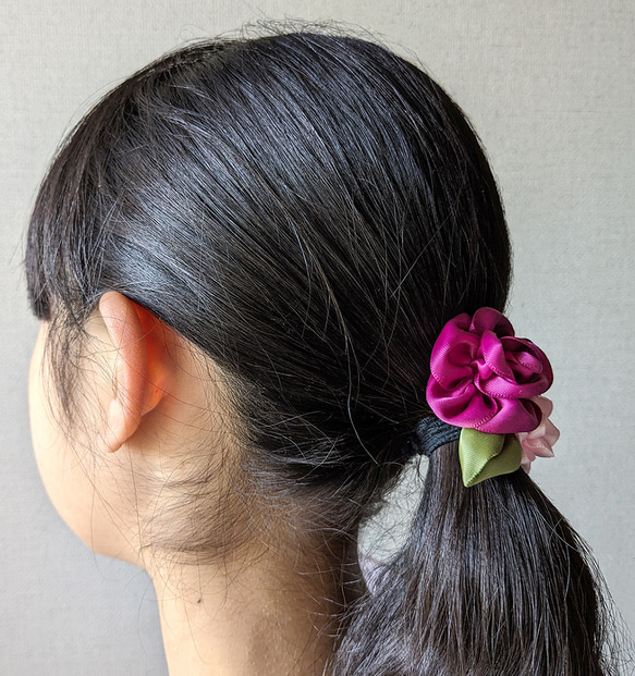 ＜リボンの花と葉っぱのミニブーケ風ヘアゴム＞ 9枚目の画像