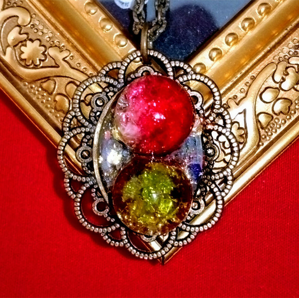 紫式部の実ペンダント（赤ver）メルヘン・姫・可愛い・アンティーク・ネックレス 1枚目の画像