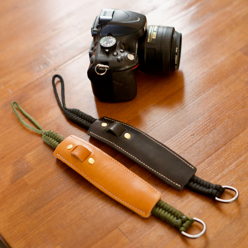 Creema限定】本革ワンハンドカメラリストストラップ2点セット ミラー