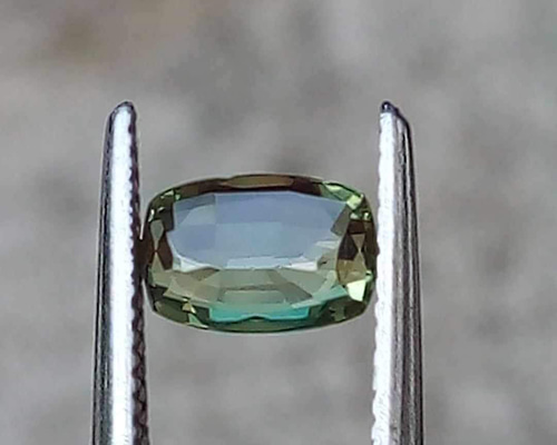 スリランカ産非加熱天然アレキサンドライトルース f3a08932a0d5ee586d12004fa253b5