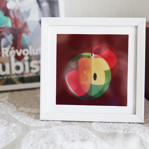 幾何学 リンゴ キュビズム インテリア 絵 額付き グラフィック アート