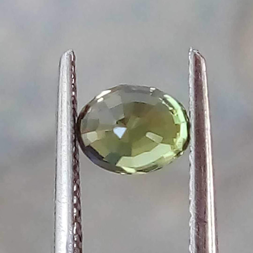 非加熱天然アレキサンドライトルース Natural Unheated