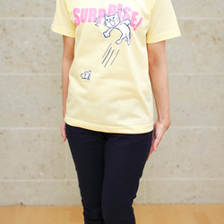 SCOPYネコTシャツ「SURPRISE!」  クリーム 4枚目の画像