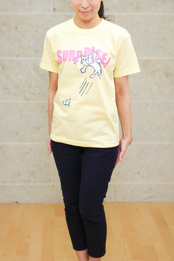 SCOPYネコTシャツ「SURPRISE!」  クリーム 4枚目の画像